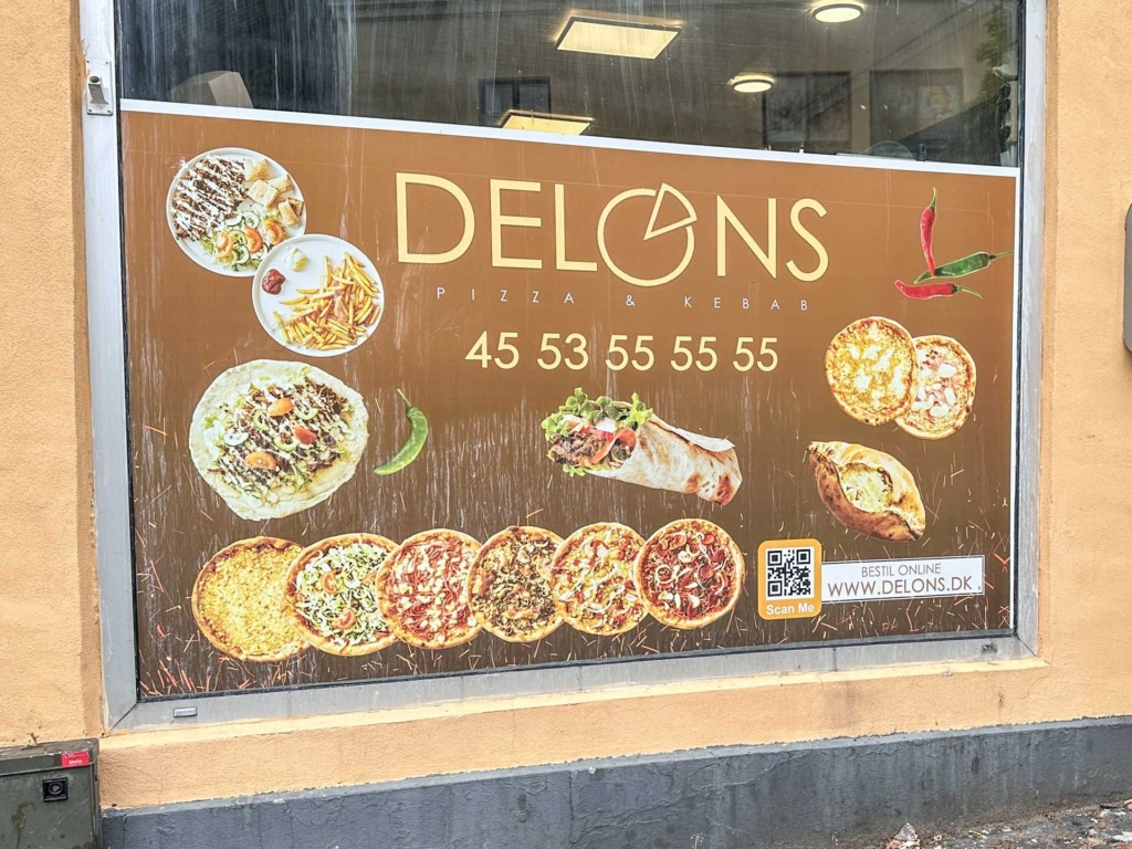 Delons Pizza-4