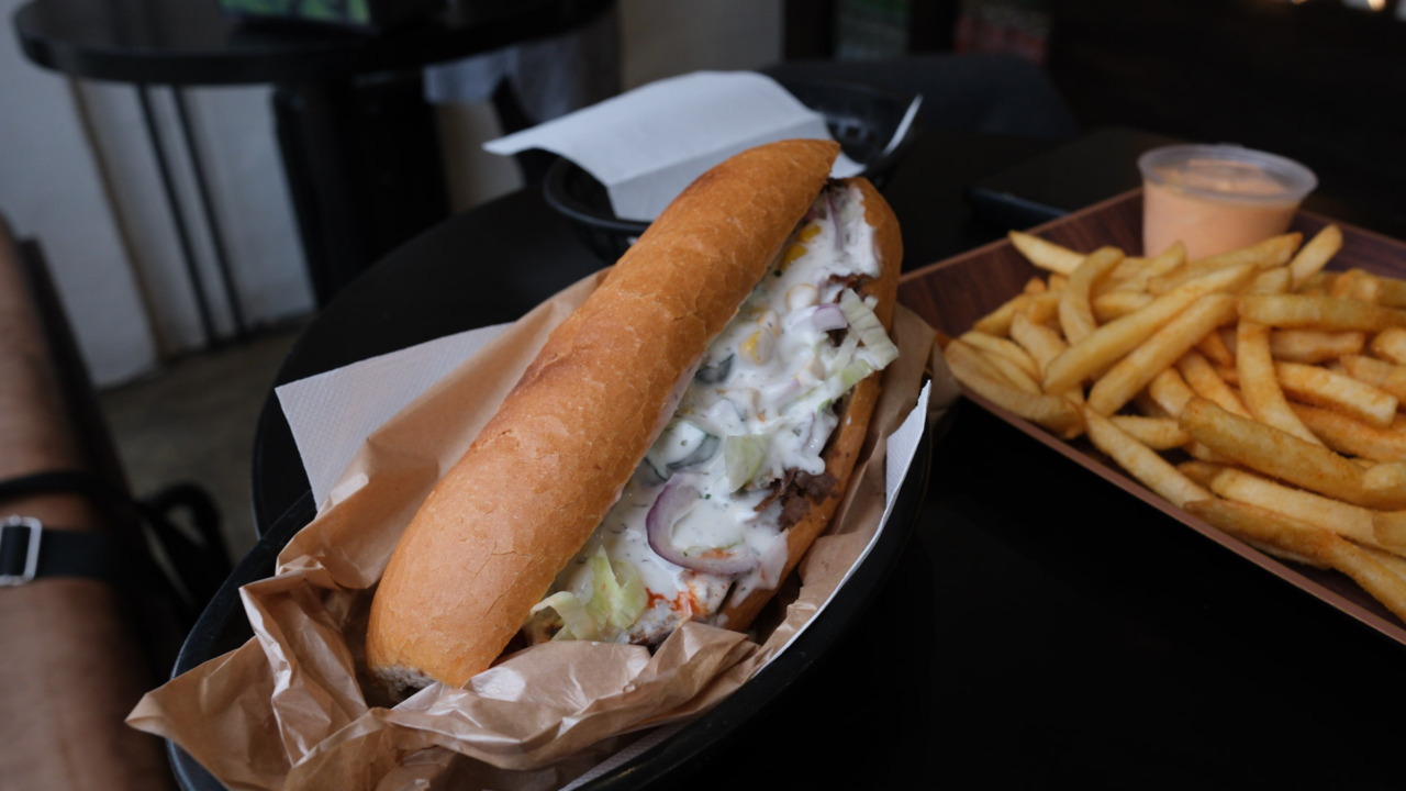Det er gode sager, de har hos Krestos Shawarma.