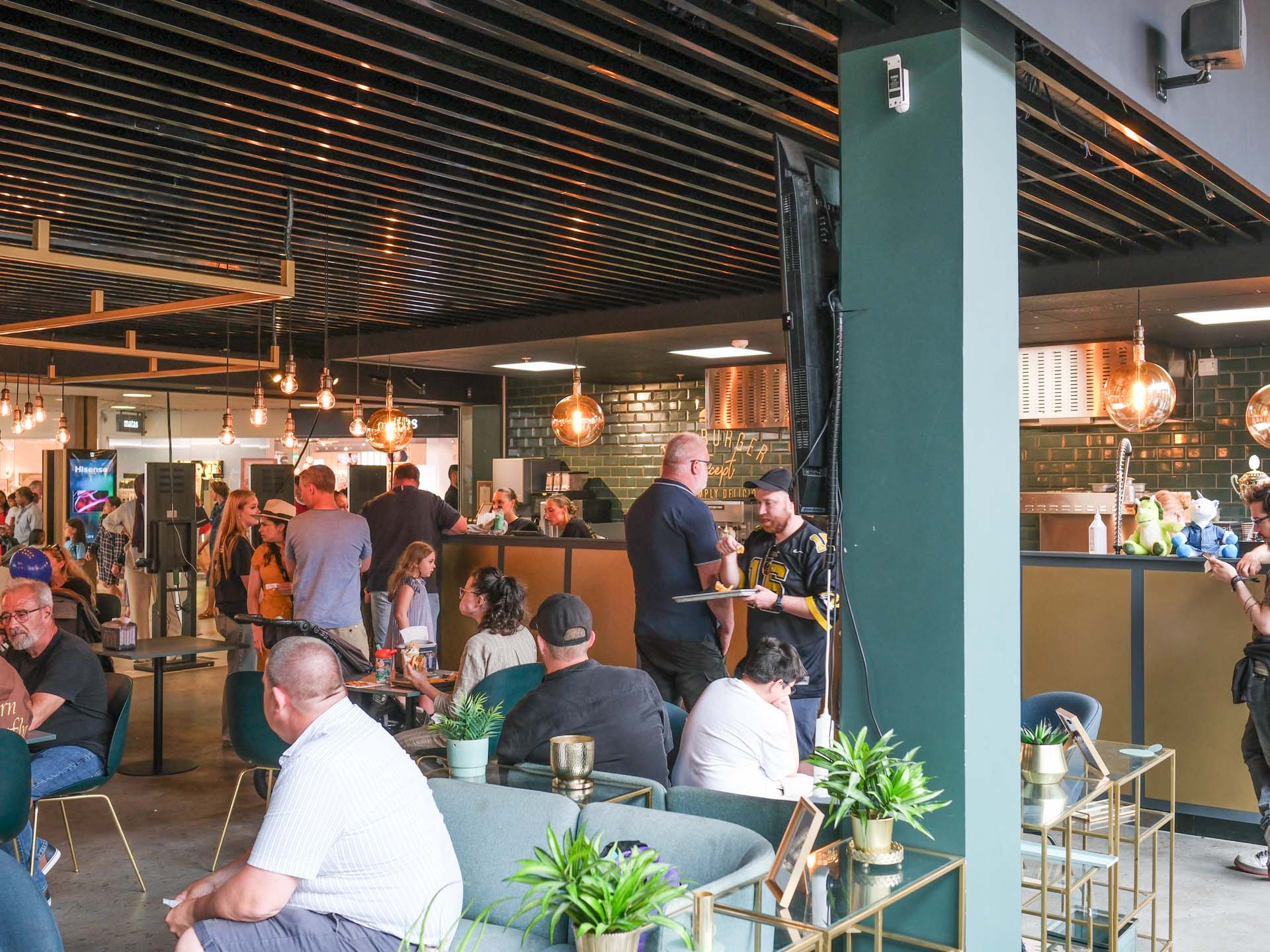 The Burger Concept Horsens ligger i Bytorvet og bliver nu til Buns N' Fries.