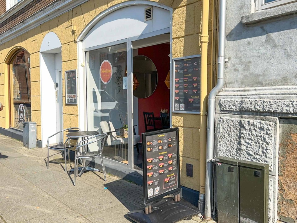 Moo Bing takeaway er en lille thai takeaway i Horsens.