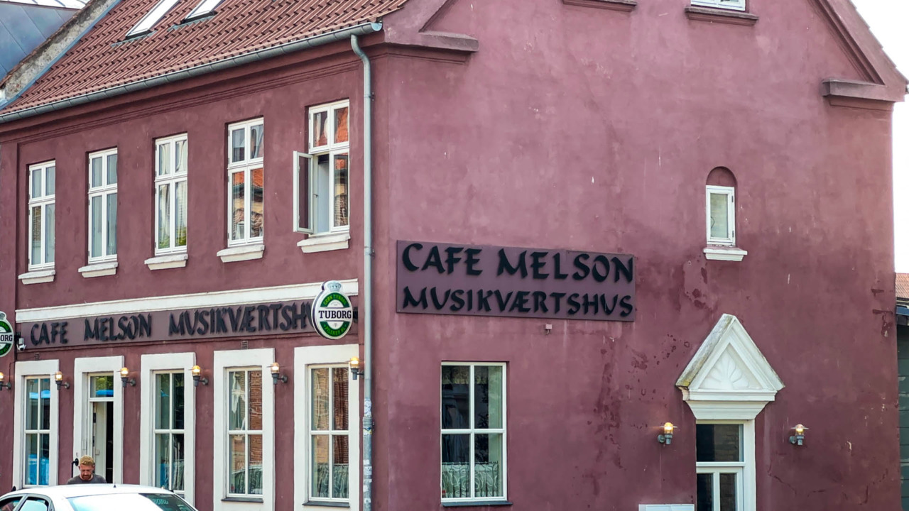 Cafe Melson Musikværtshus har ofte livemusik på programmet.