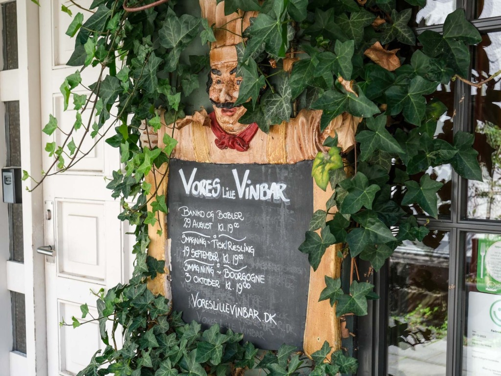 Vores Lille Vinbar-4