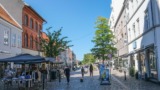 Der er mange spisesteder i gågaden i Horsens.