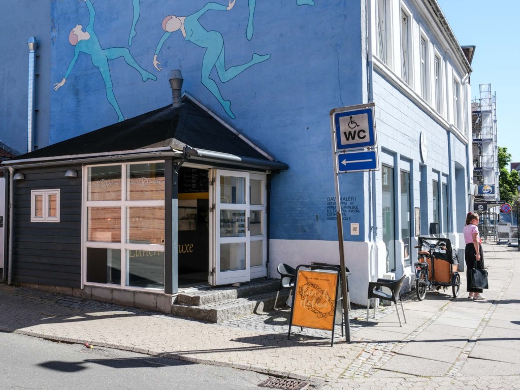 Lunch Deluxe ligger i Nørregade i Horsens.