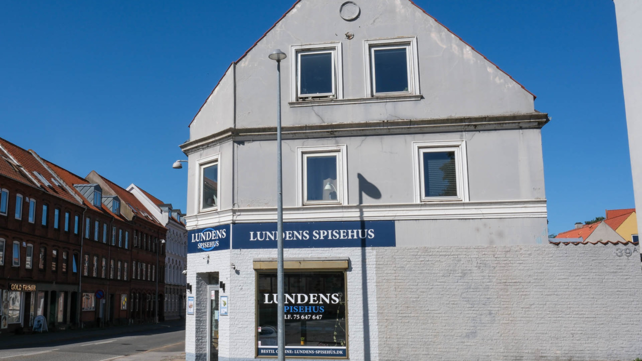 Lundens Spisehus ligger på Amaliegade.