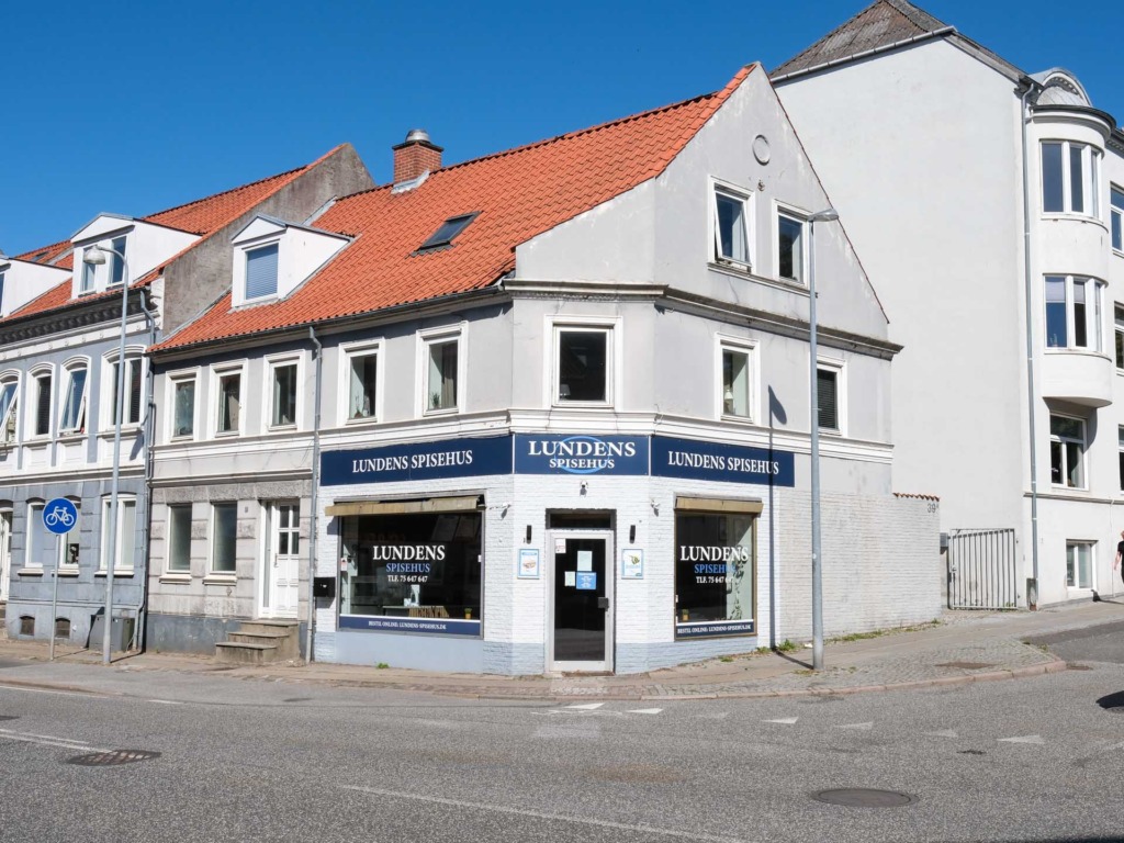 Lundens Spisehus serverer fastfood i Horsens.
