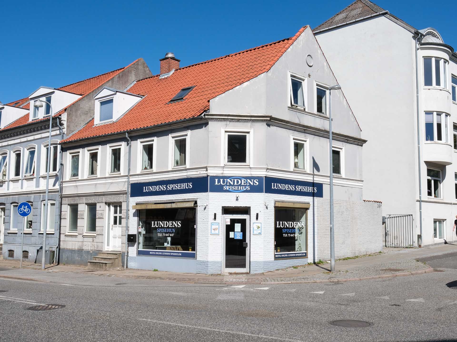 Lundens Spisehus serverer fastfood i Horsens.