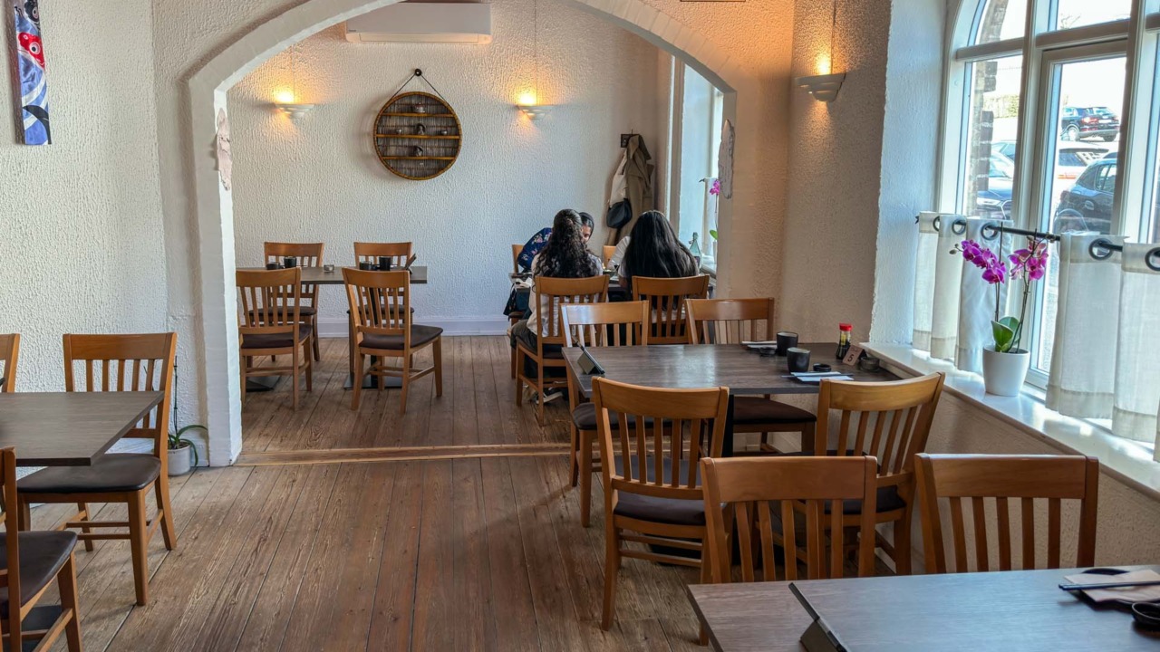 Flotte lokaler hos Osaki Sushi i Horsens.