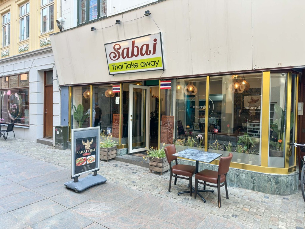 Sabai Thai Take Away ligger i Graven.