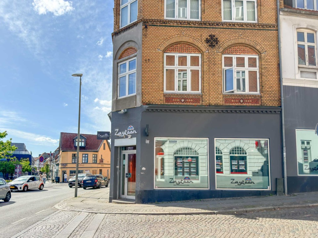 Zaytoon ligger i Smedegade i Horsens.