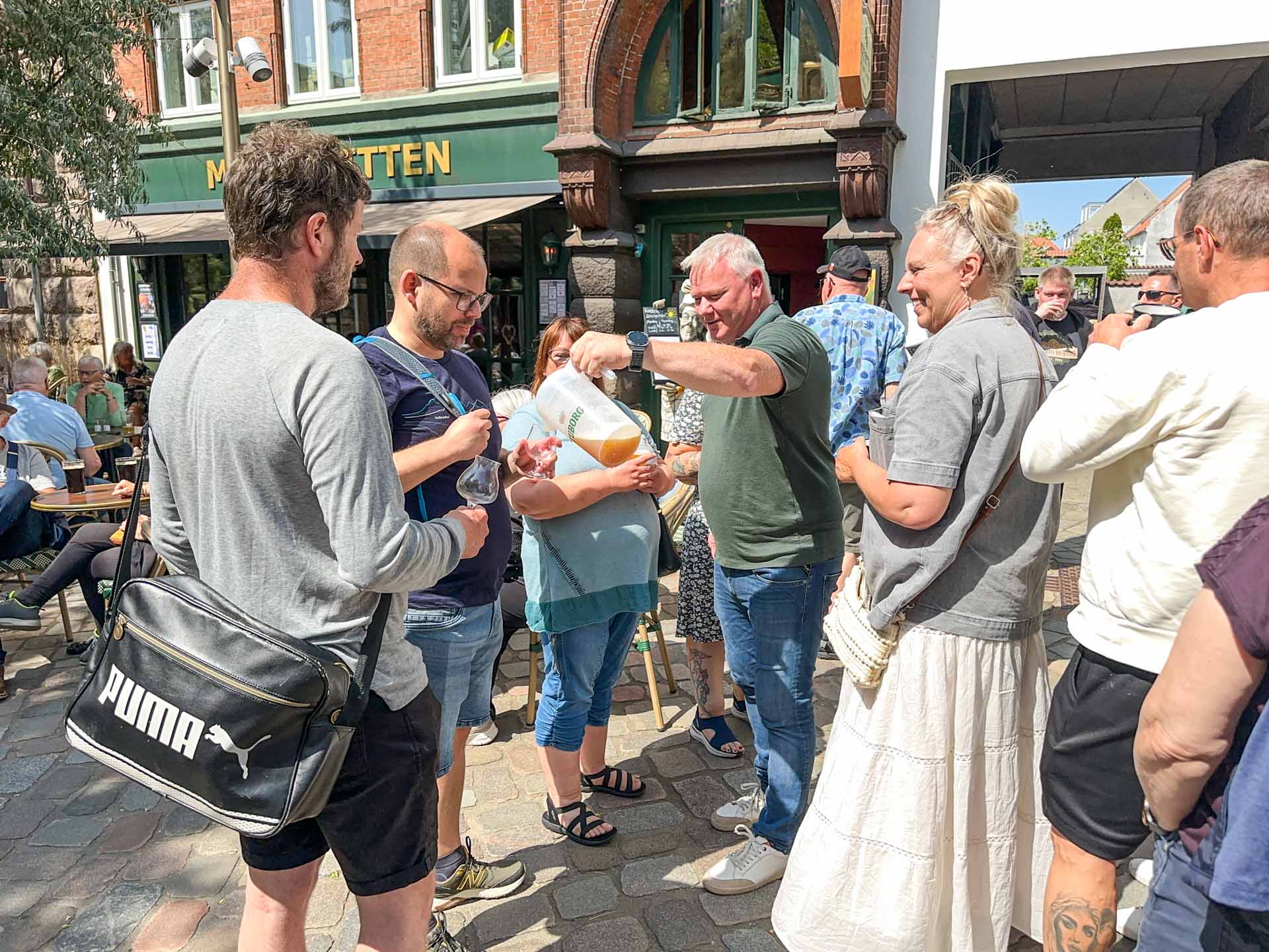 Morzybitten serverede Hazy Pale Ale på Beer Walk 2025 i Horsens.