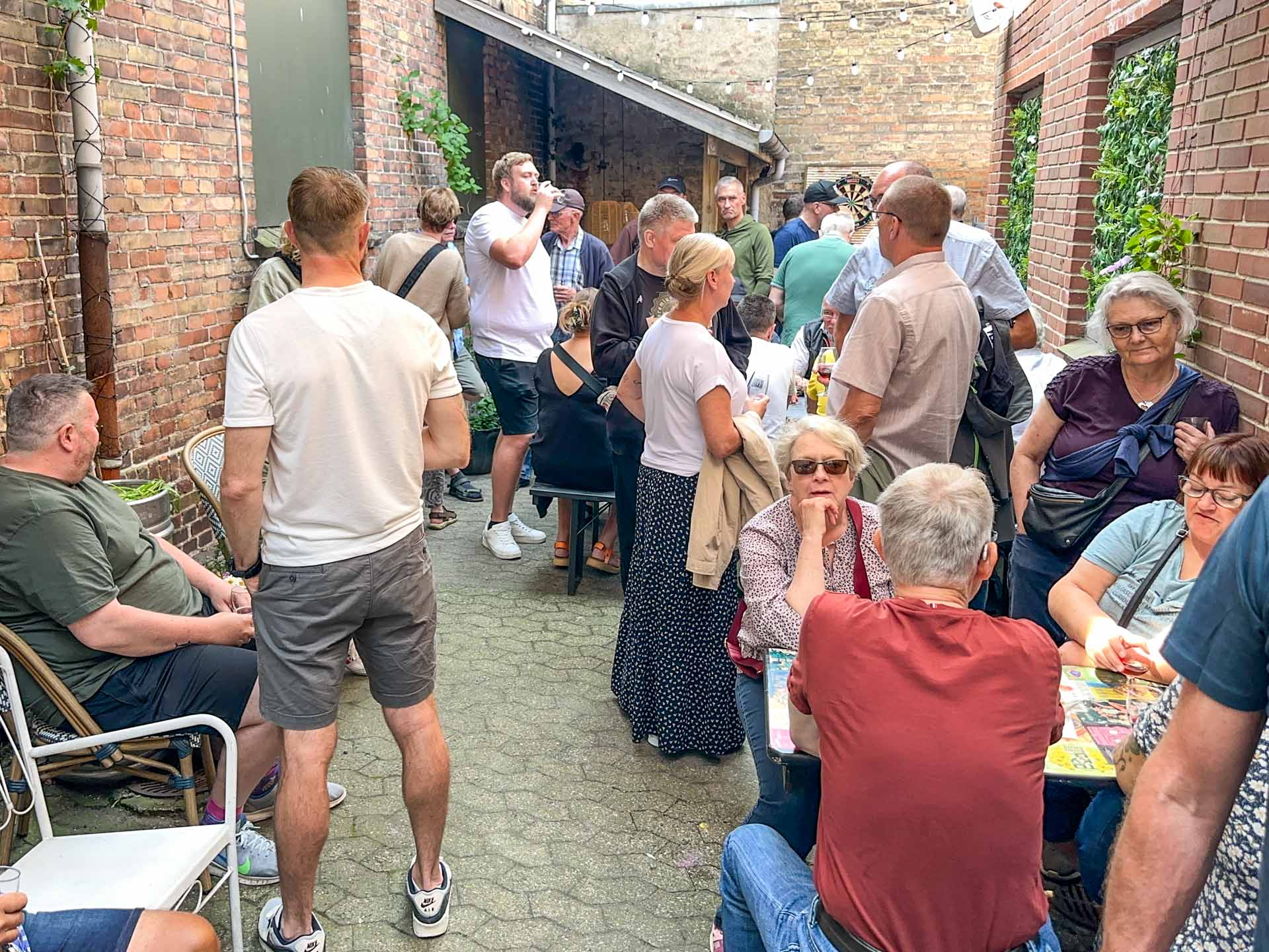 Baggården hos Brætspilscafé i Horsens.