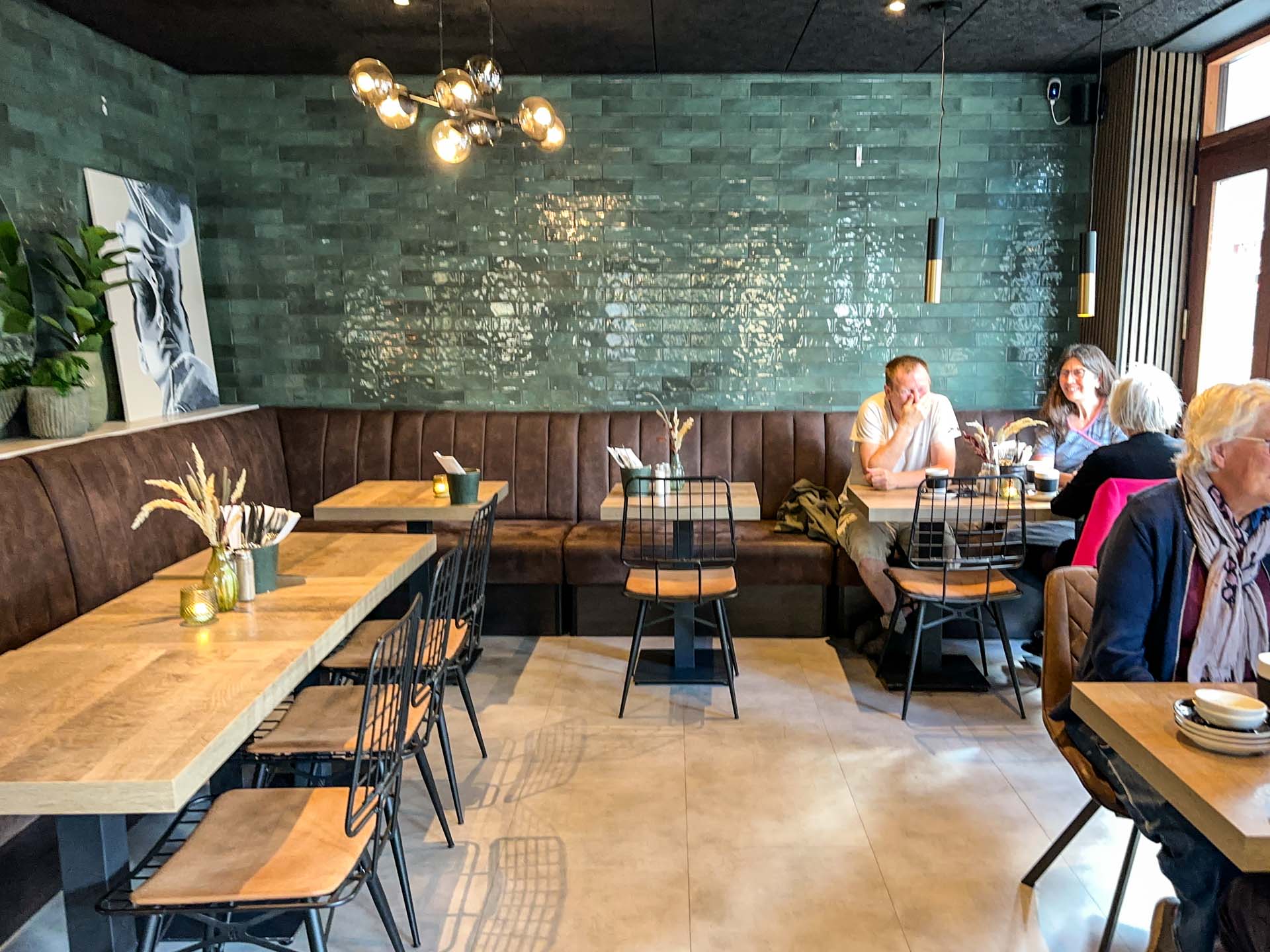 Der er gjort noget ud af stemningen hos Café Zappa i Horsens. 