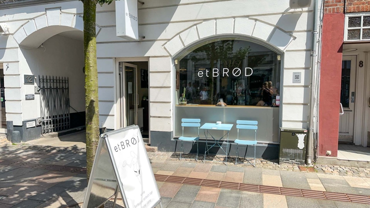 etBRØD er et bageri, kaffebar og café i Horsens.