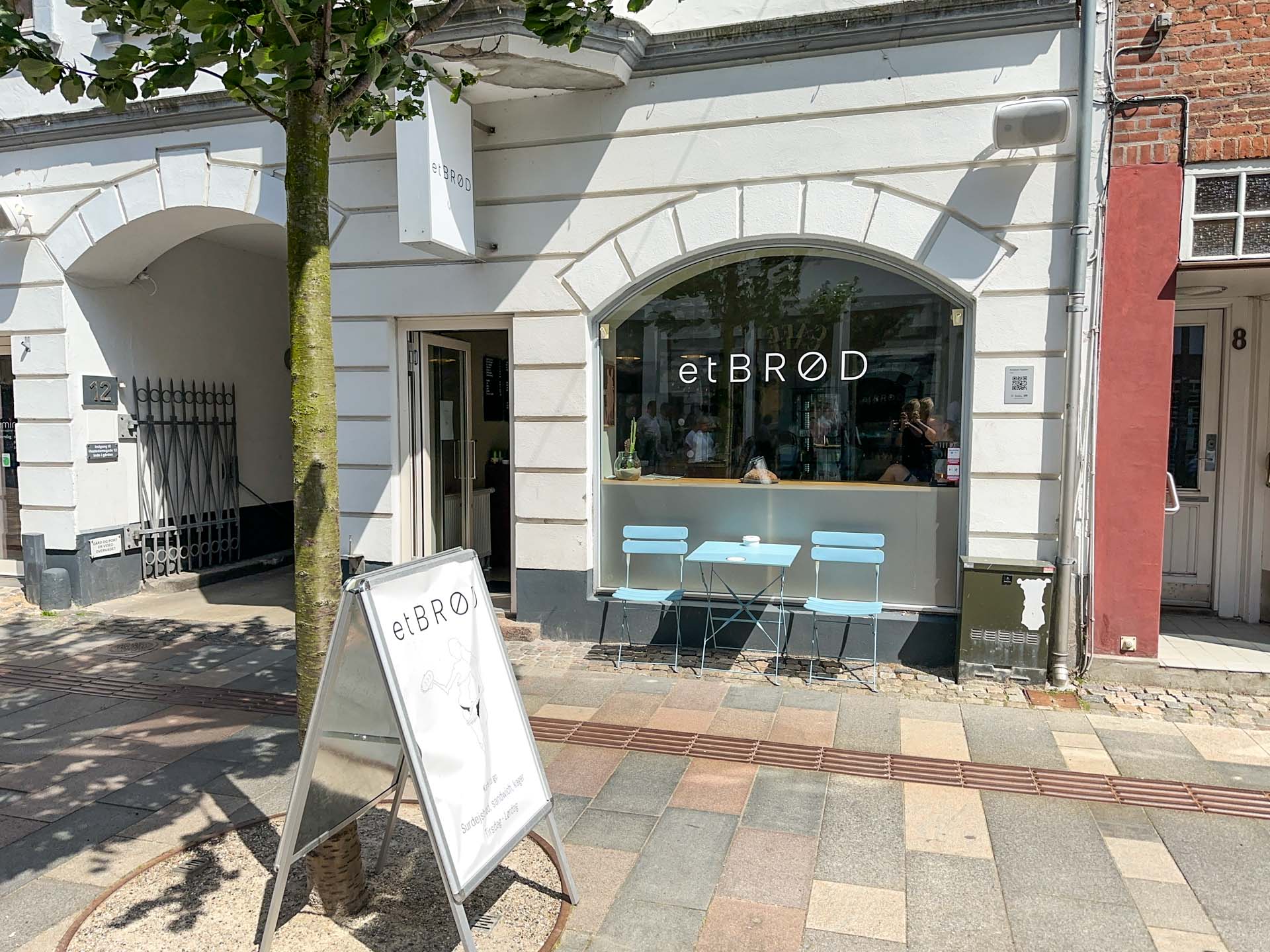 etBRØD er et bageri, kaffebar og café i Horsens.