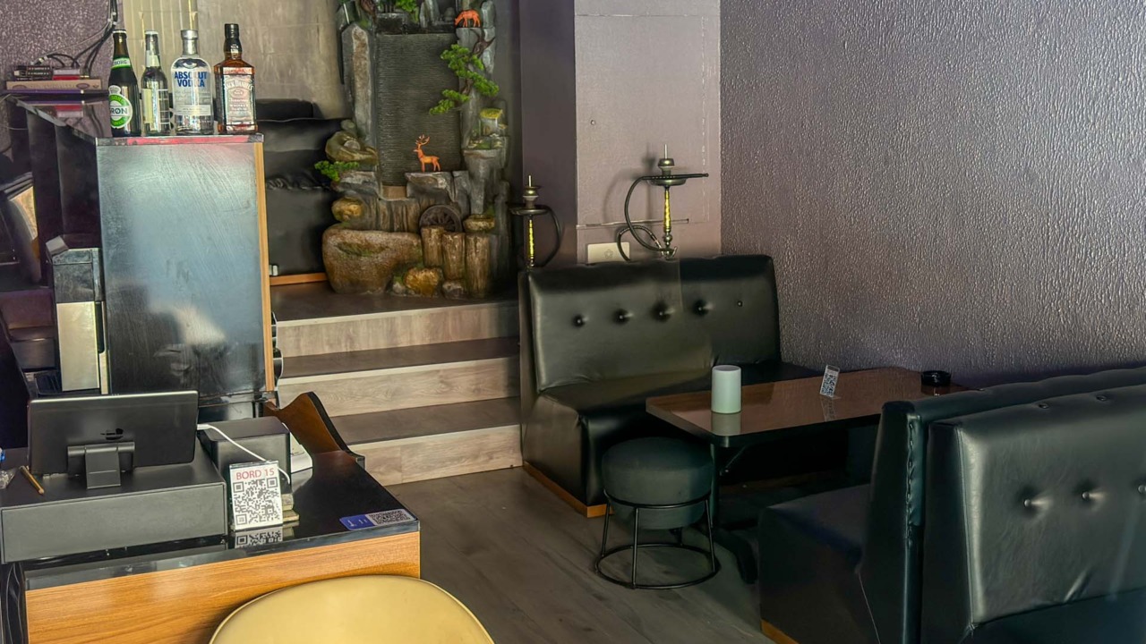 Hos Bloom Cafe kan man se sport.