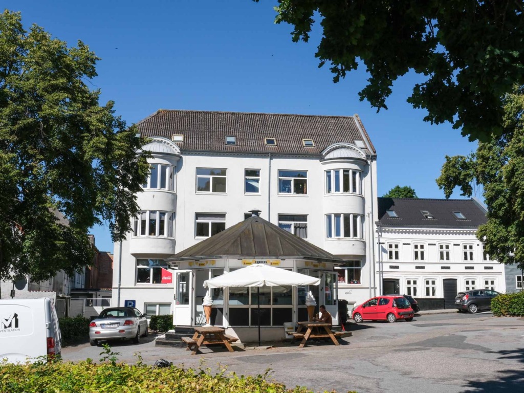 Lundens Grill er en lille grillbar med et fint udvalg af retter.