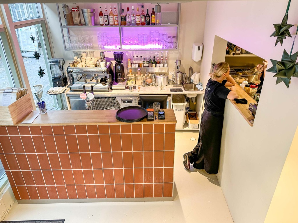 Venlig betjening hos Woodys i Horsens.