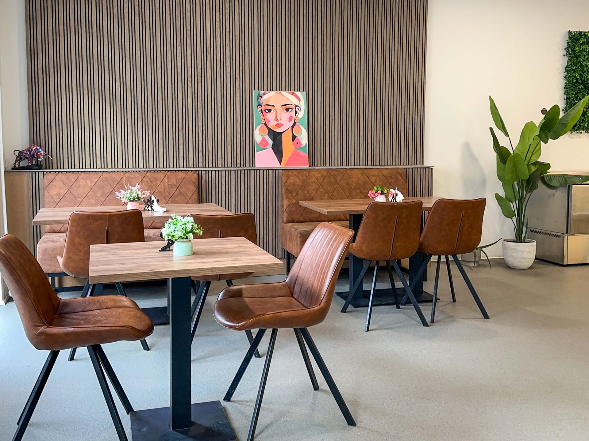 Enkel og pæn indretning hos Döner Haus i Horsens.