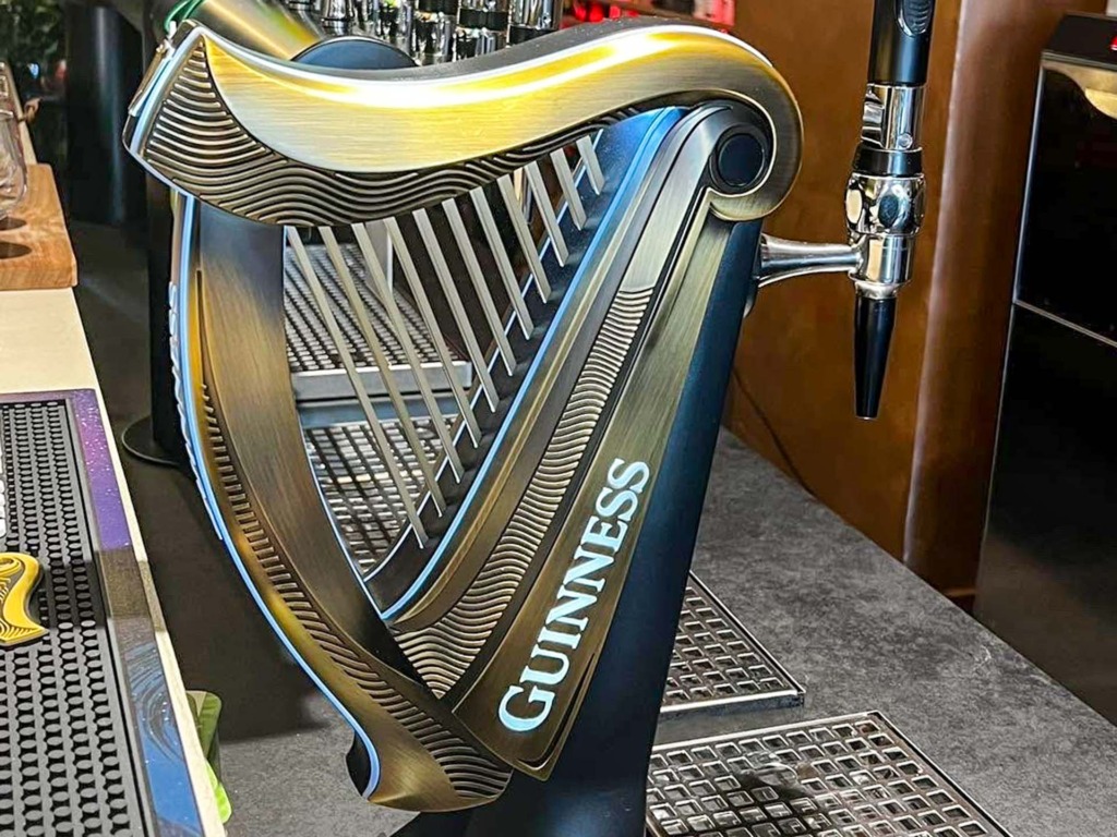 Guiness er en af øllene hos Britta's - Dit eventsted.