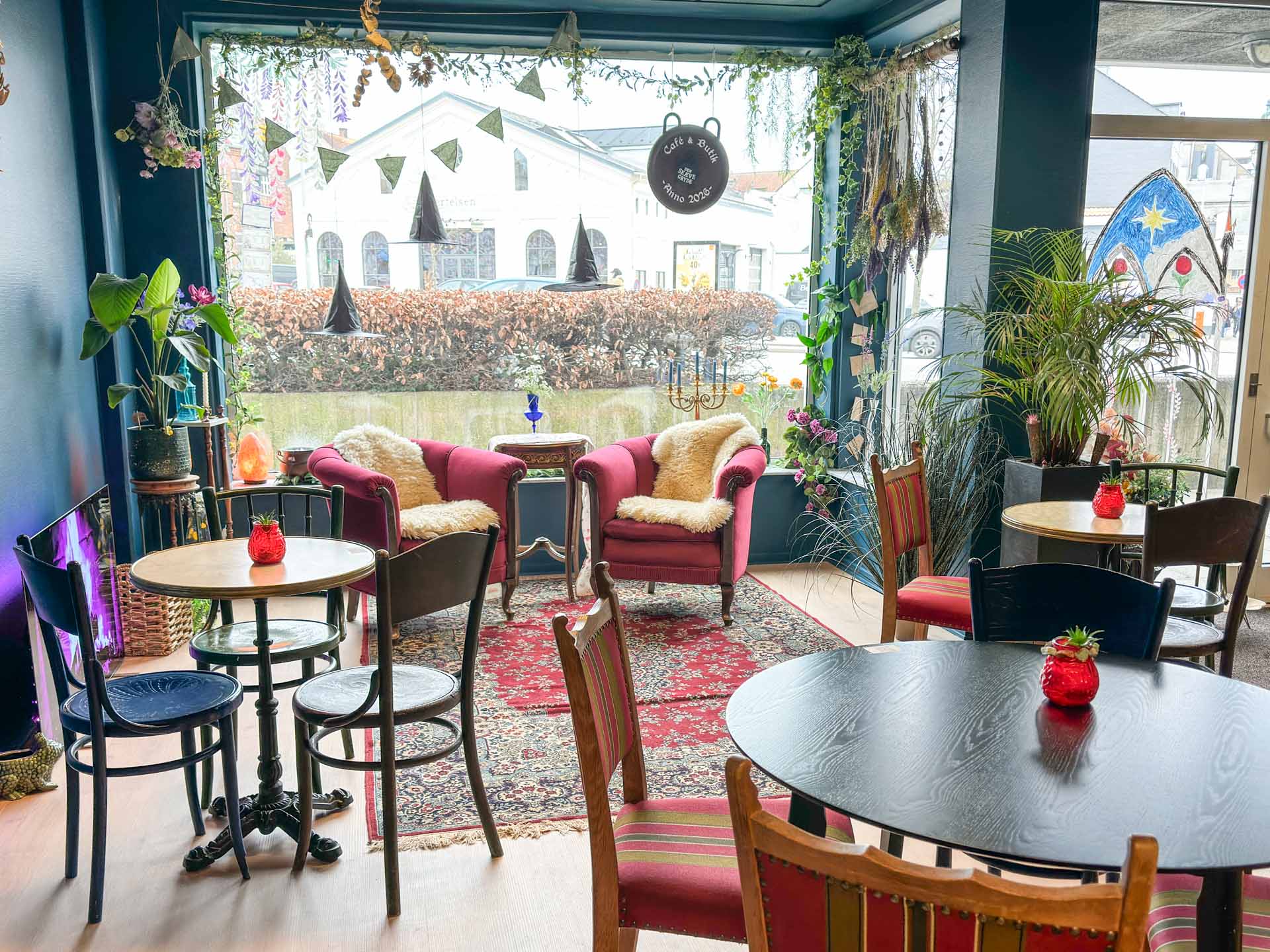 Det er hyggeligt hos Den Skæve Gryde i Horsens