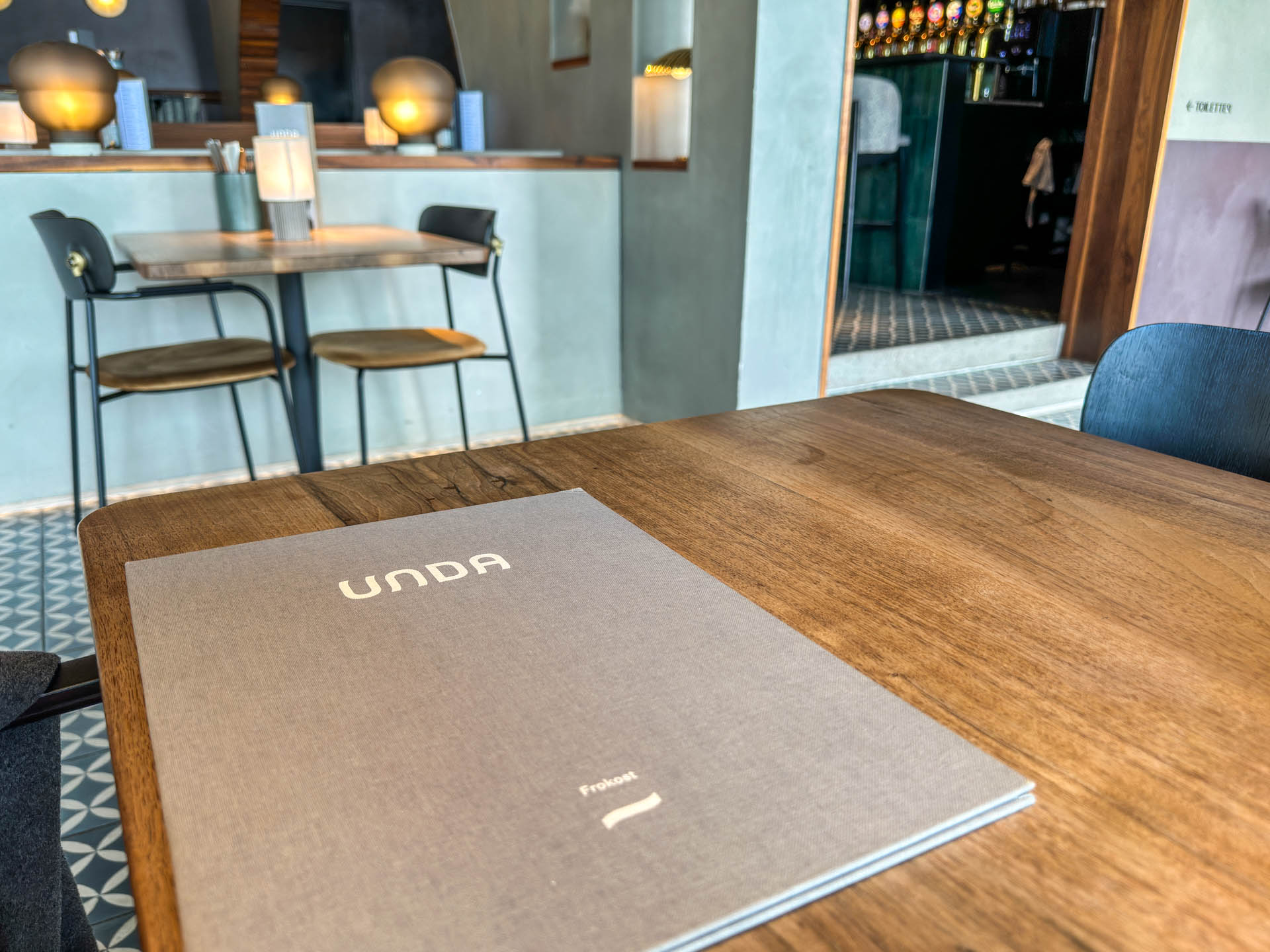 Enkelt menukort her.