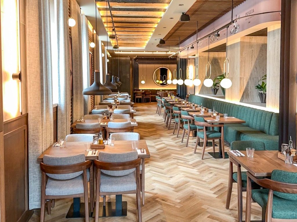 Fratelli Horsens er en stor italiensk restaurant på Jessensgade.