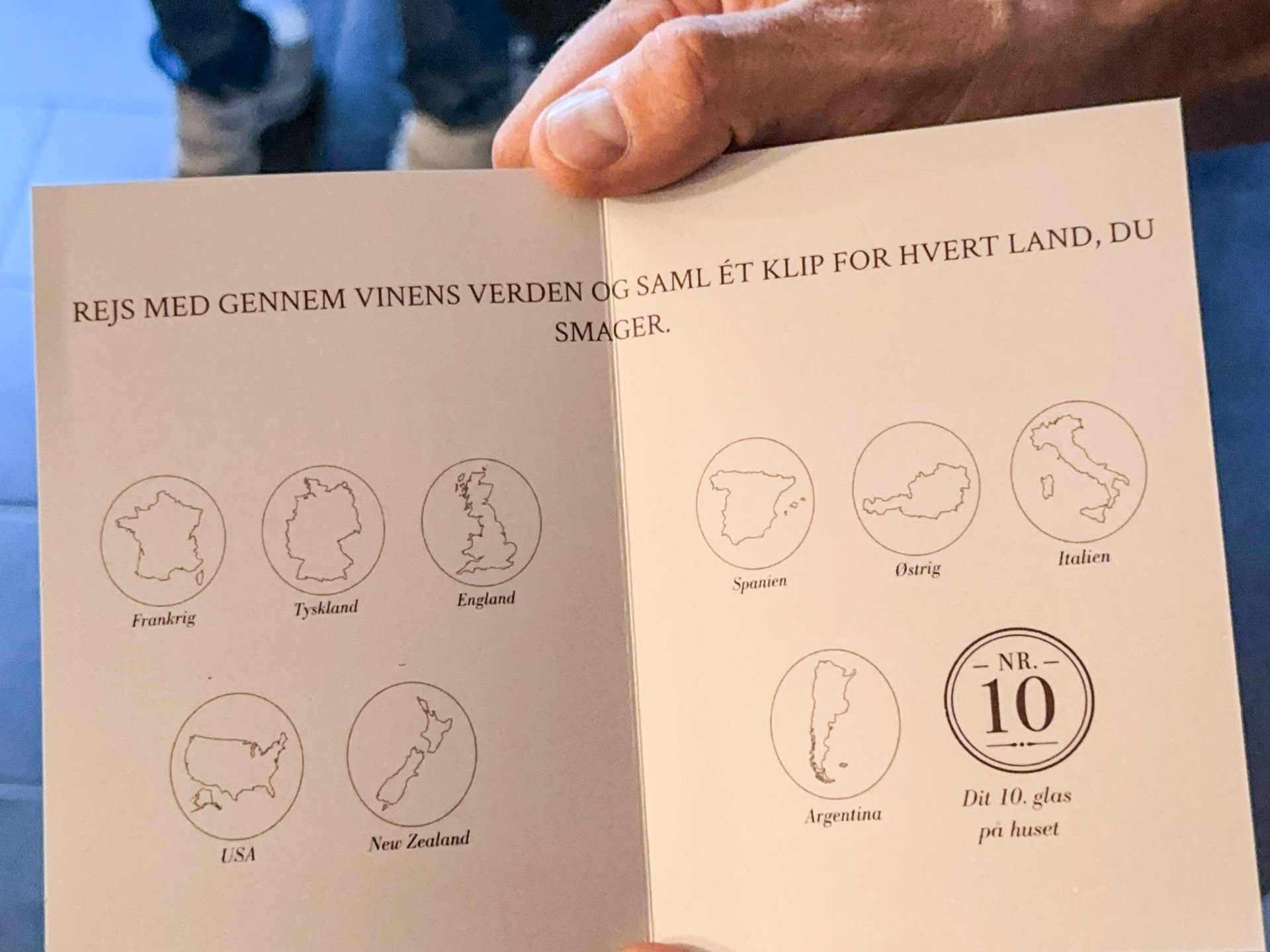 Med et vinpas hos Min Vinbar i Hedensted får du det 10. glas vin gratis