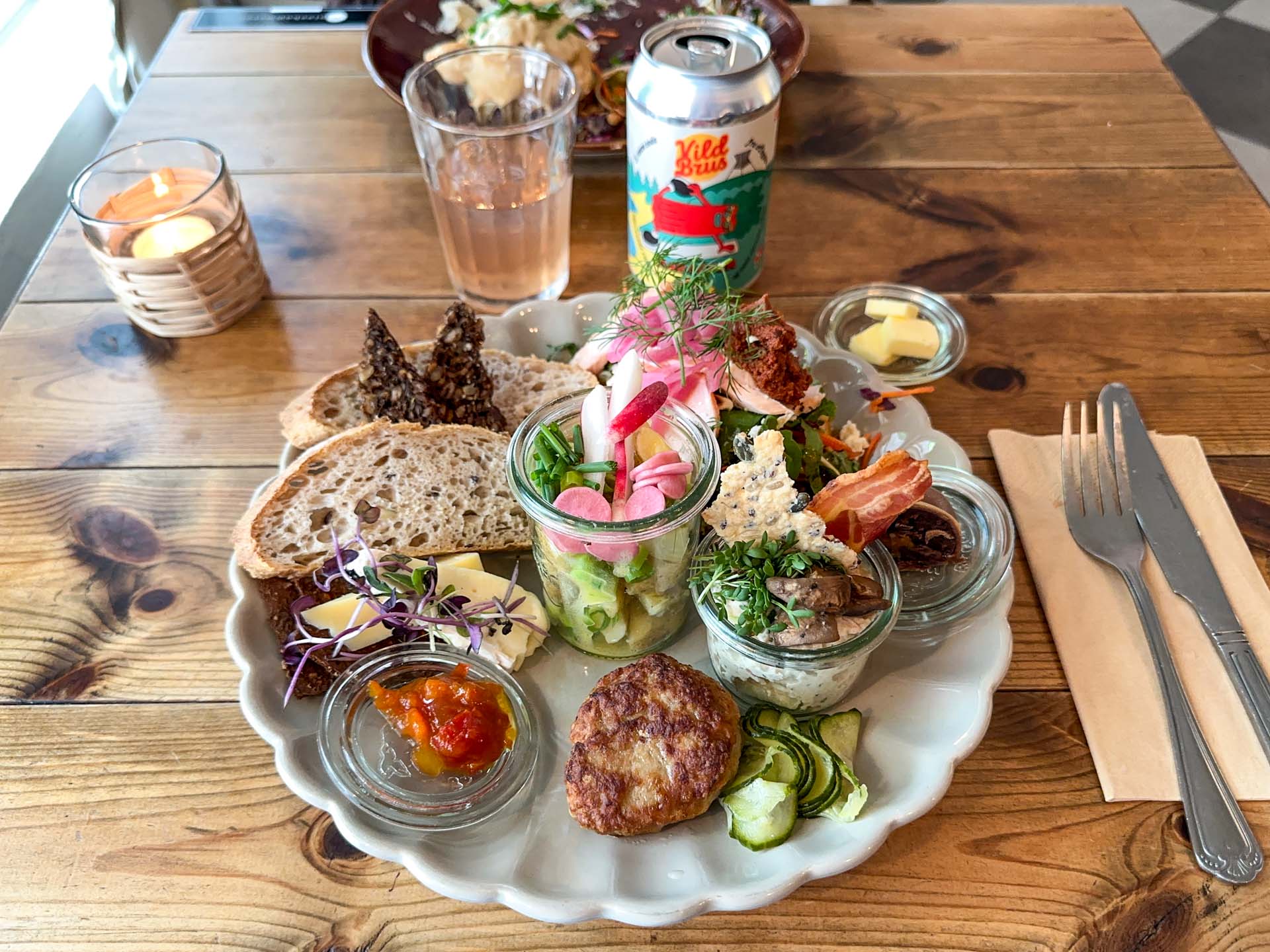 Frokosttallerken hos Spisekammeret i Horsens. 